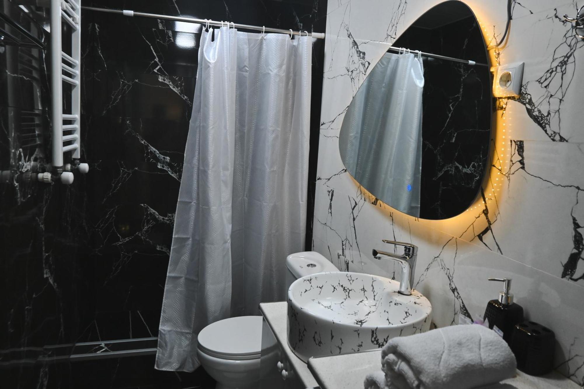 Jerusalem Merkaz Hotel קוטאיסי מראה חיצוני תמונה