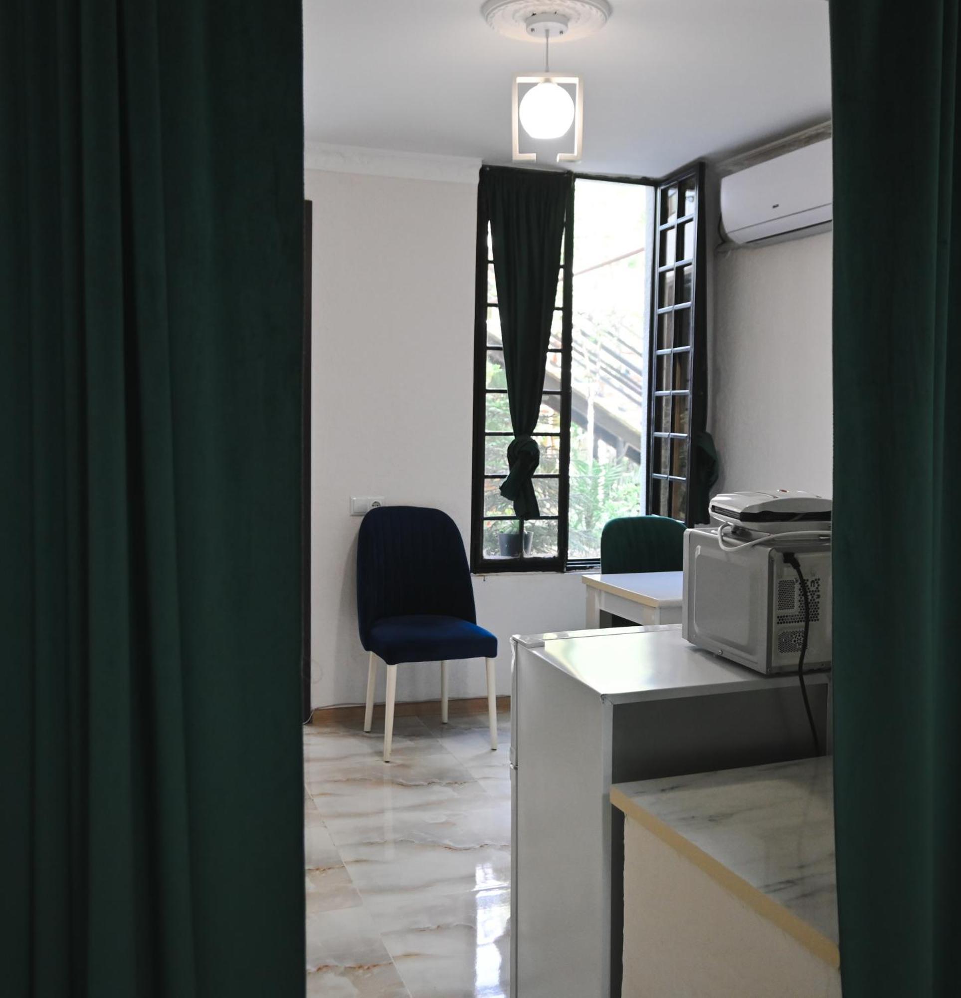 Jerusalem Merkaz Hotel קוטאיסי מראה חיצוני תמונה