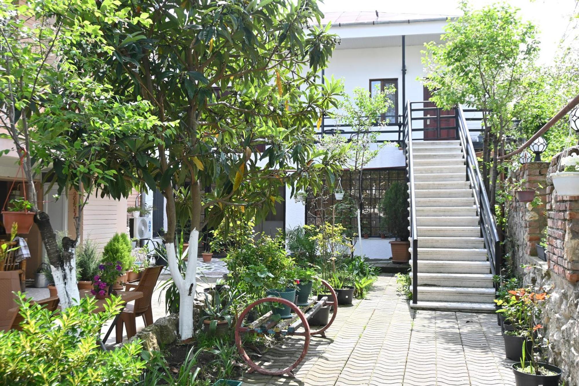 Jerusalem Merkaz Hotel קוטאיסי מראה חיצוני תמונה